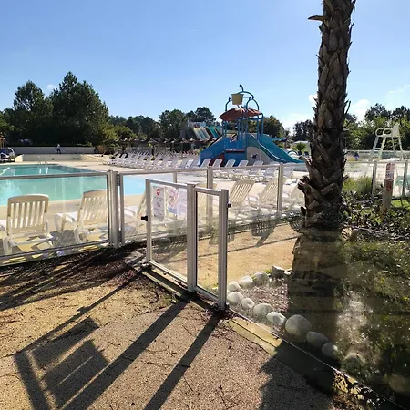 Campsite Mh 201 Agreable Et Equipe 2ch Dont Parentale Et 2sdb Avec Vue Sur Foret Dans 4 Etoiles